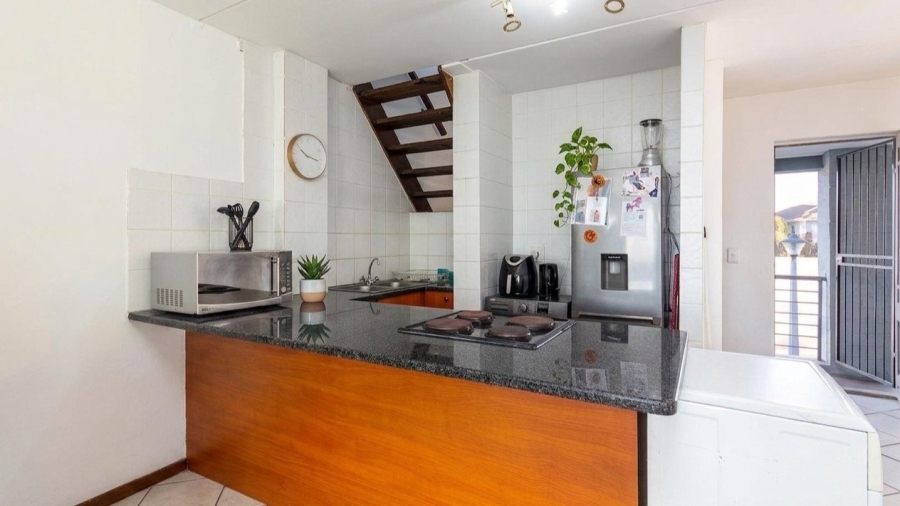 1 Bedroom Property for Sale in Parklands Western Cape